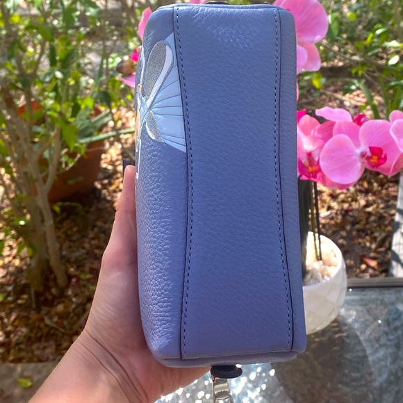 Disney X Coach Blue Periwinkle Boxy Cosmetic Case With Cinderella - Picture 5 of 17